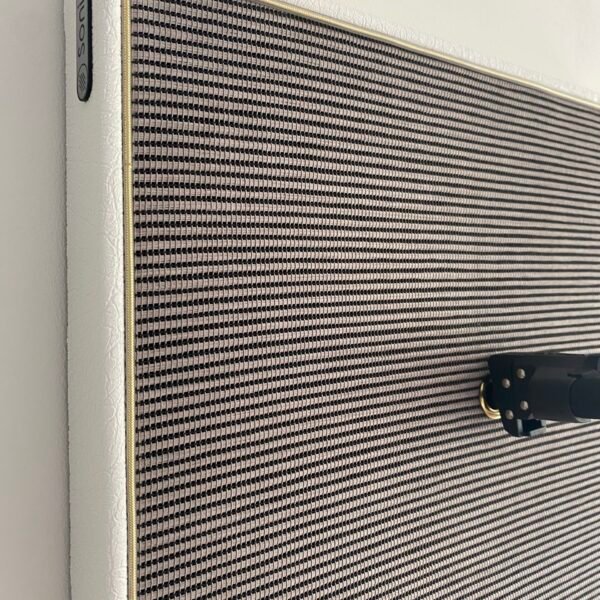 Bluesbreaker speakerdoek met gold piping