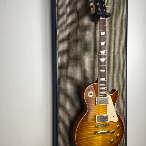 M-Style Salt & Pepper Blue Levant Gold Piping fullside Akoestisch paneel met gitaar aan haak