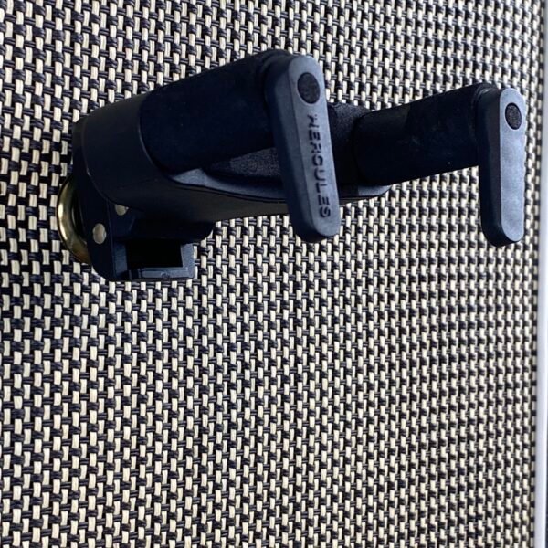 M-Style Salt & Pepper Elephant Black White Piping hook Speakerdoek Salt & Pepper met Hercules gitaarhaak