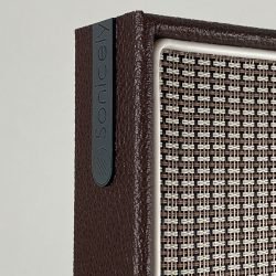 logo Sonicely met Cabpanel speakerdoek op akoestisch paneel